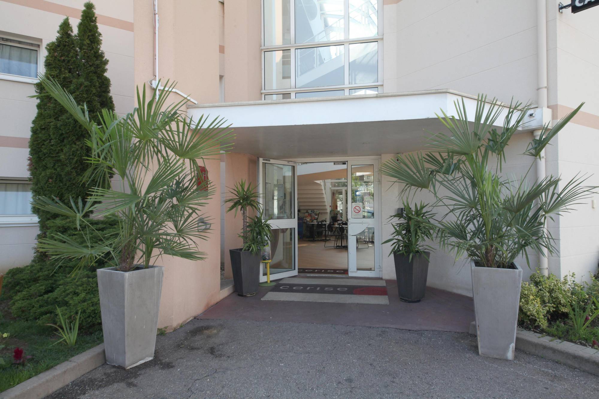 Hotel Cerise Nancy Exterior photo